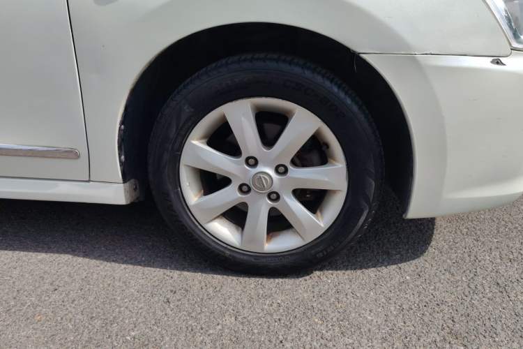 Used Nissan Sylphy 2009 1.6XL Automatic Luxury Sunroof Edition Right Front Wheel Hub