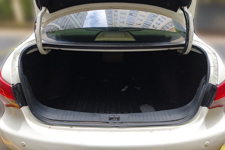 Used Nissan Sylphy 2009 1.6XL Automatic Luxury Sunroof Edition Trunk