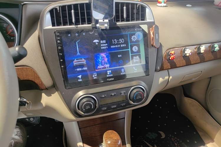 Used Nissan Sylphy 2009 1.6XE Automatic Comfort Edition Audio And AC Panel