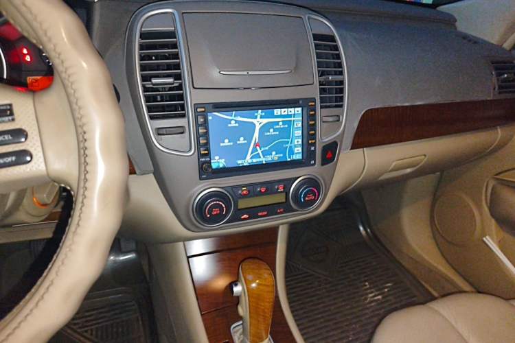 Used Nissan Sylphy 2009 2.0XL CVT Luxury Edition Audio And AC Panel