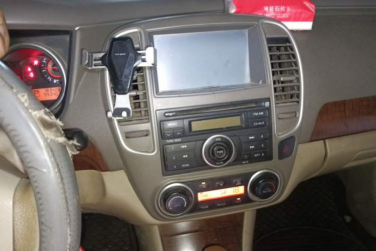Used Nissan Sylphy 2009 1.6XE Automatic Comfort Edition Audio And AC Panel