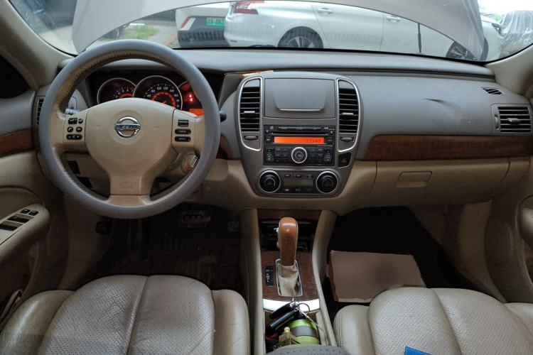 Used Nissan Sylphy 2009 2.0XL CVT Luxury Edition Center Console