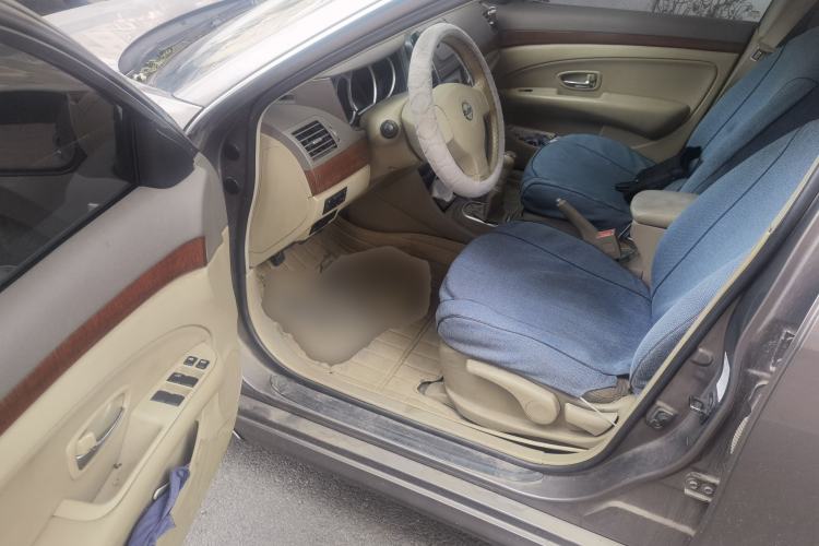 Used Nissan Sylphy 2009 1.6 XL Manual Luxury Sunroof Edition Driver Seat