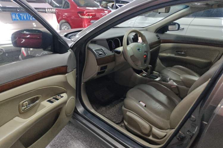 Used Nissan Sylphy 2009 1.6XL Automatic Luxury Sunroof Edition Driver Seat