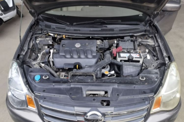 Used Nissan Sylphy 2009 2.0XL CVT Tech Sunroof Version Engine Bay