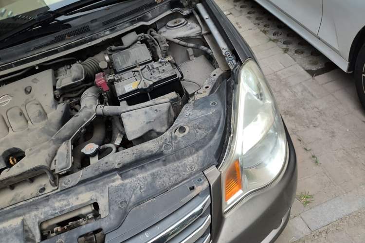Used Nissan Sylphy 2009 2.0XL CVT Luxury Edition Engine Bay Left