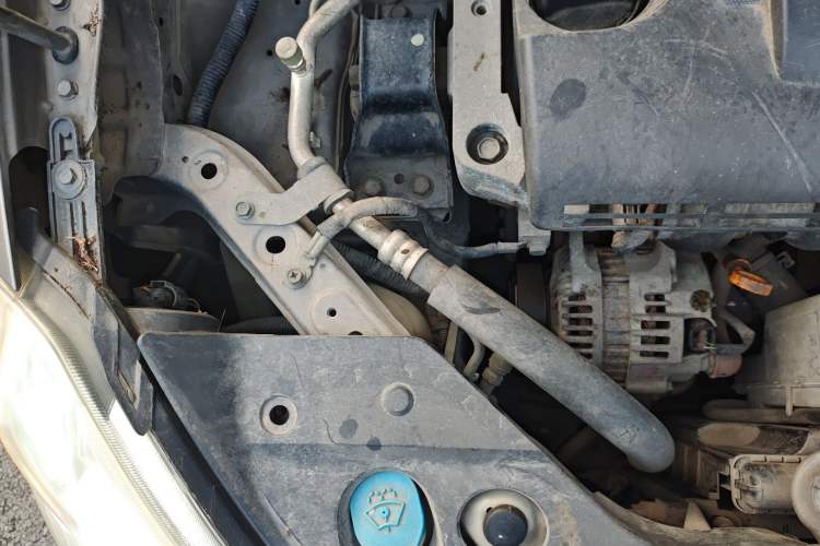 Used Nissan Sylphy 2009 1.6XL Automatic Luxury Sunroof Edition Engine Bay Right