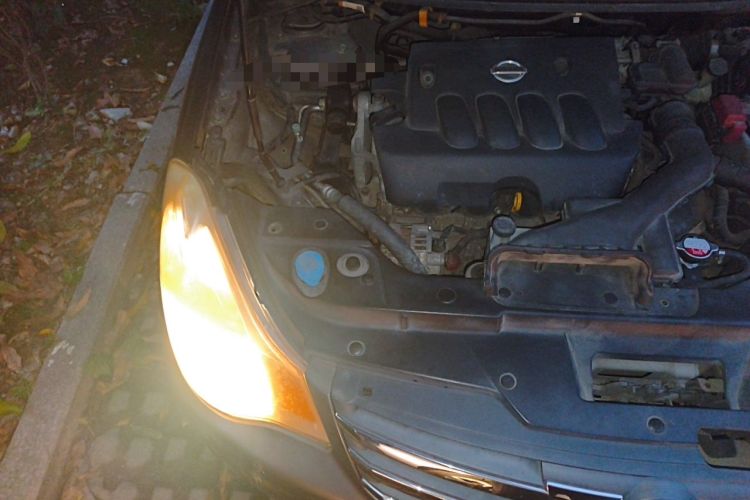 Used Nissan Sylphy 2009 2.0XL CVT Luxury Edition Engine Bay Right