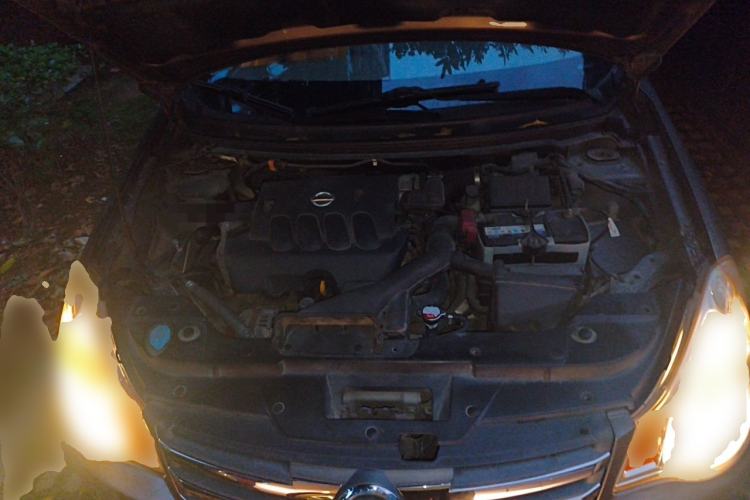 Used Nissan Sylphy 2009 2.0XL CVT Luxury Edition Engine Bay