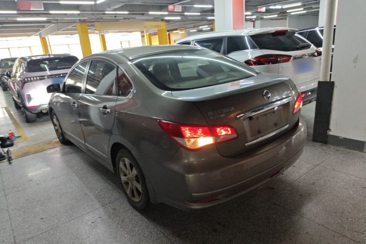 Used Nissan Sylphy 2009 1.6XL Automatic Luxury Sunroof Edition Exterior 2