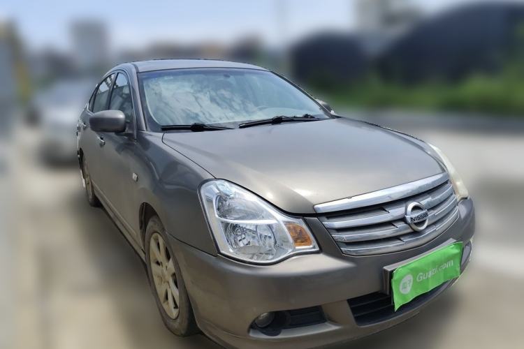 Used Nissan Sylphy 2009 1.6XL Automatic Luxury Sunroof Edition Front Right 45 Deg