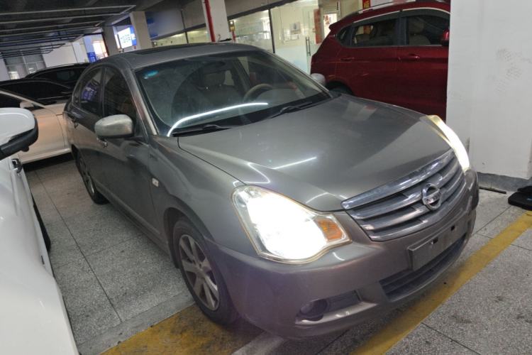 Used Nissan Sylphy 2009 1.6XL Automatic Luxury Sunroof Edition Front Right 45 Deg