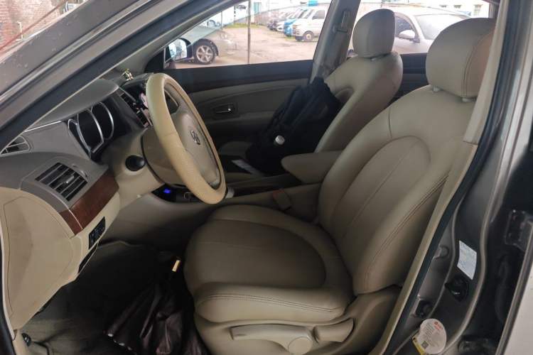 Used Nissan Sylphy 2009 1.6XE Automatic Comfort Edition Left Front Seat