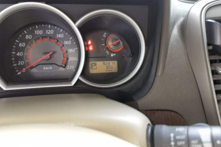 Used Nissan Sylphy 2009 2.0XL CVT Tech Sunroof Version Odometer Close Up