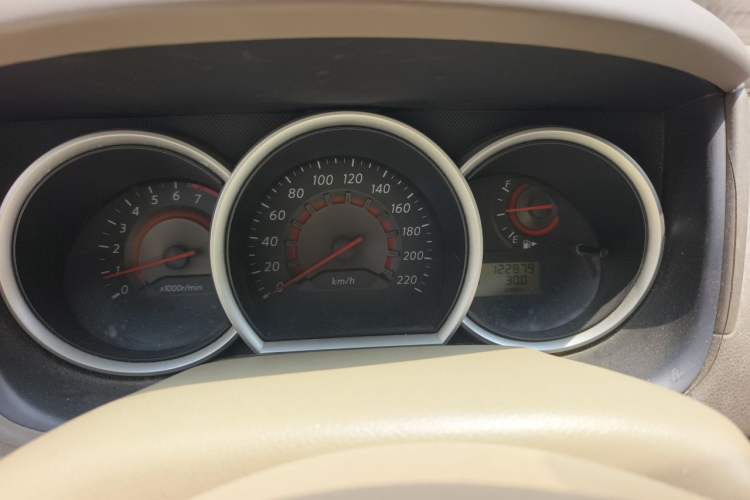 Used Nissan Sylphy 2009 1.6XE Automatic Comfort Edition Odometer Close Up