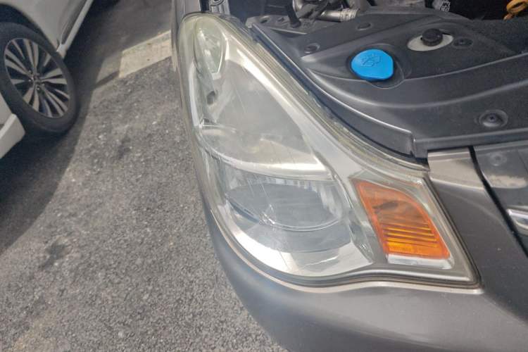 Used Nissan Sylphy 2009 1.6XL Automatic Luxury Sunroof Edition Right Front Headlight