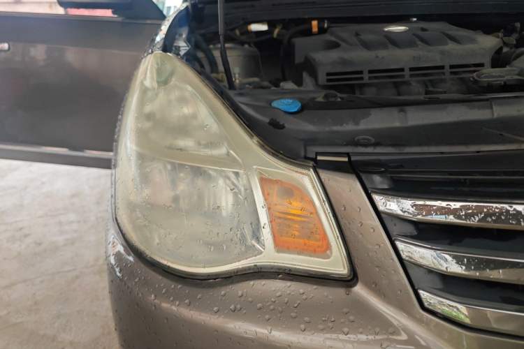 Used Nissan Sylphy 2009 1.6XE Automatic Comfort Edition Right Front Headlight