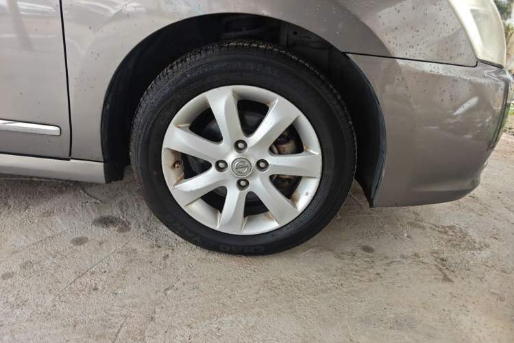 Used Nissan Sylphy 2009 1.6XE Automatic Comfort Edition Right Front Wheel Hub