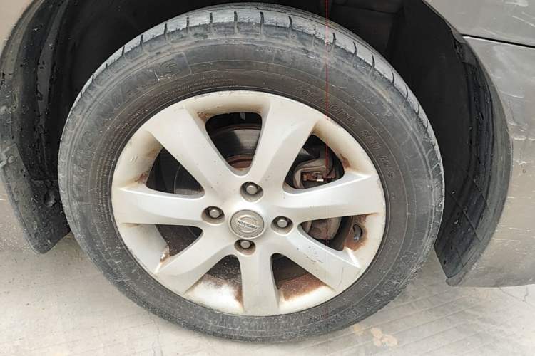 Used Nissan Sylphy 2009 1.6XE Manual Comfort Edition Right Front Wheel Hub