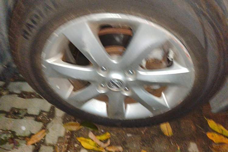 Used Nissan Sylphy 2009 2.0XL CVT Luxury Edition Right Front Wheel Hub
