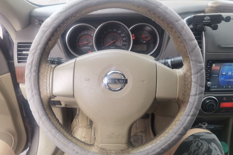Used Nissan Sylphy 2009 1.6 XL Manual Luxury Sunroof Edition Steering Wheel