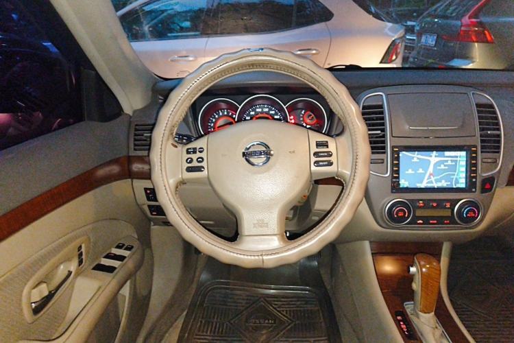 Used Nissan Sylphy 2009 2.0XL CVT Luxury Edition Steering Wheel