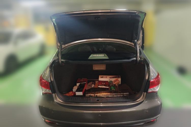 Used Nissan Sylphy 2009 1.6XL Automatic Luxury Sunroof Edition Trunk