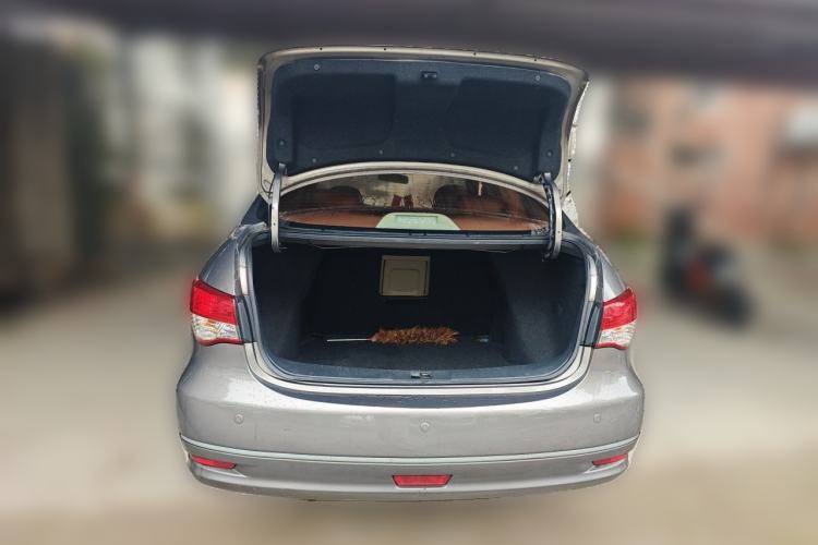 Used Nissan Sylphy 2009 1.6XE Automatic Comfort Edition Trunk