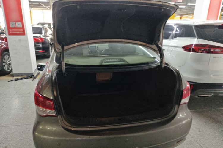 Used Nissan Sylphy 2009 1.6XL Automatic Luxury Sunroof Edition Trunk