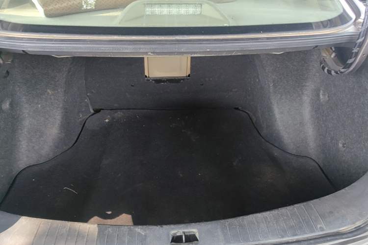 Used Nissan Sylphy 2009 1.6XE Automatic Comfort Edition Trunk