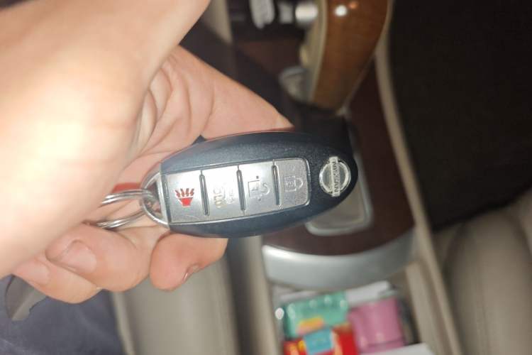 Used Nissan Sylphy 2009 1.6XL Automatic Luxury Sunroof Edition Vehicle Key