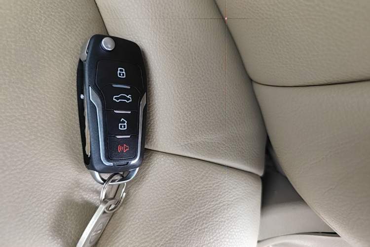 Used Nissan Sylphy 2009 1.6XE Manual Comfort Edition Vehicle Key