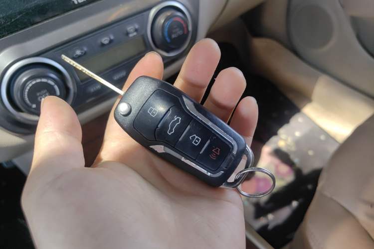Used Nissan Sylphy 2009 1.6XE Automatic Comfort Edition Vehicle Key