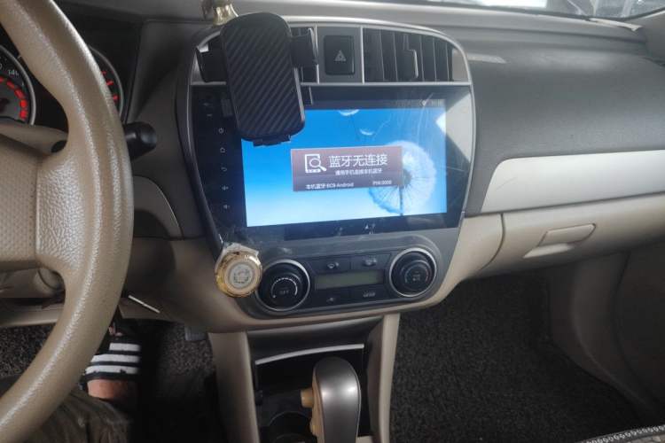 Used Nissan Sylphy 2012 Classic 1.6XE Automatic Comfort Edition Audio And AC Panel