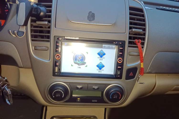 Used Nissan Sylphy 2012 Classic 1.6 XL Automatic Luxury Edition Audio And AC Panel