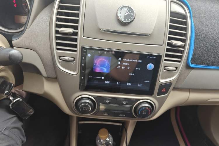 Used Nissan Sylphy 2012 Classic 1.6XE Manual Comfort Edition Audio And AC Panel