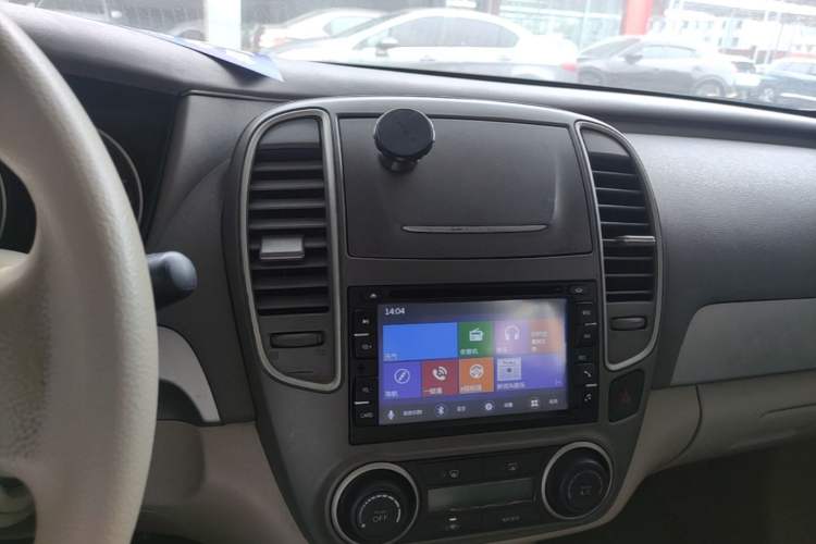 Used Nissan Sylphy 2012 Classic 1.6XE Automatic Comfort Edition Audio And AC Panel