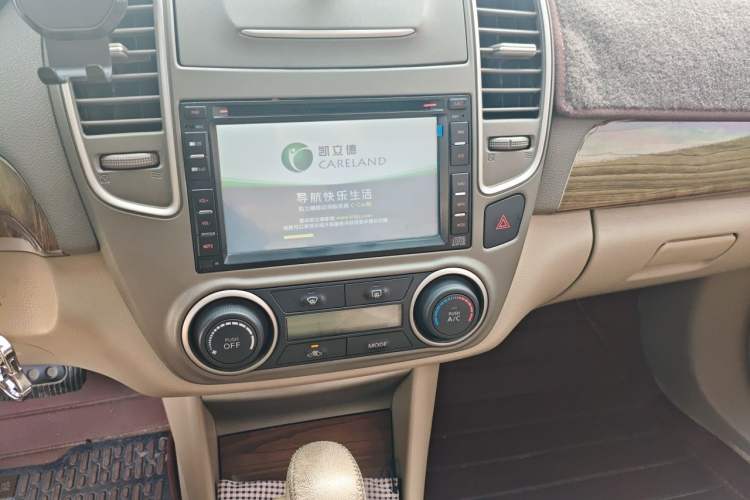 Used Nissan Sylphy 2012 Classic 1.6XE Automatic Comfort Edition Audio And AC Panel