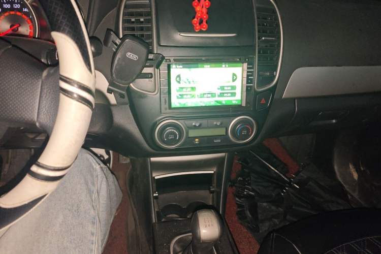 Used Nissan Sylphy 2012 Classic 1.6XE Manual Comfort Edition Audio And AC Panel