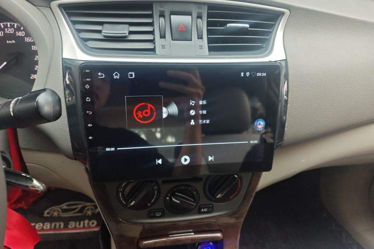 Used Nissan Sylphy 2012 1.6 XL CVT Luxury Edition Audio And AC Panel