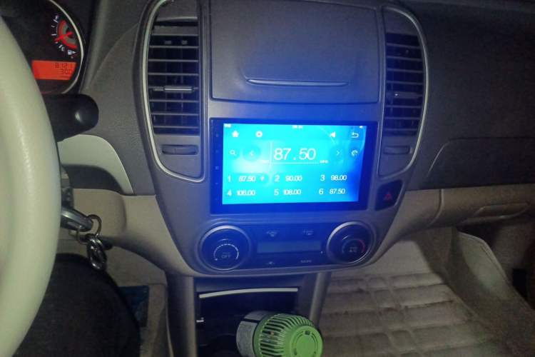 Used Nissan Sylphy 2012 Classic 1.6XE Manual Comfort Edition Audio And AC Panel