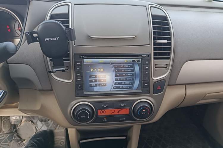 Used Nissan Sylphy 2012 Classic 1.6XE Manual Comfort Edition Audio And AC Panel