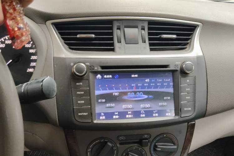 Used Nissan Sylphy 2012 1.6 XL CVT Luxury Edition Audio And AC Panel