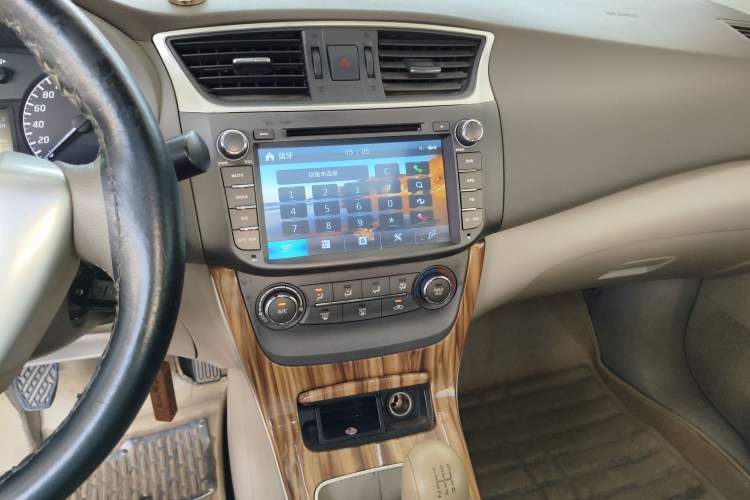 Used Nissan Sylphy 2012 1.6 XL Manual Luxury Edition Audio And AC Panel