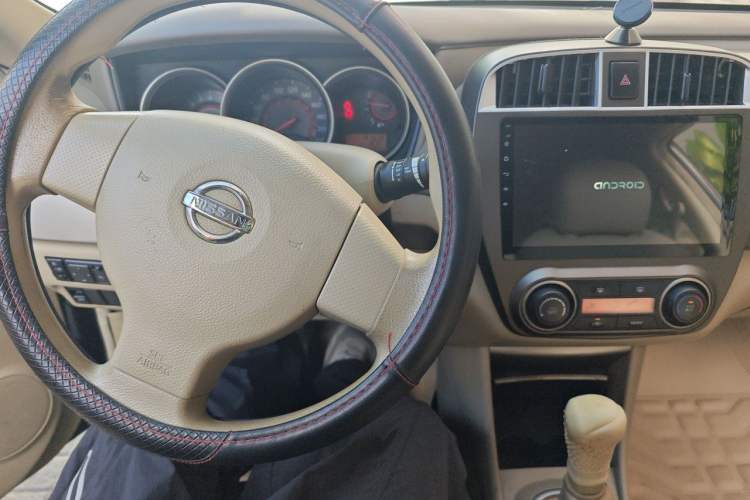 Used Nissan Sylphy 2012 Classic 1.6XE Manual Comfort Edition Audio And AC Panel