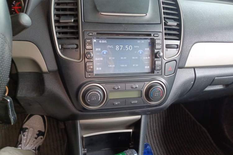 Used Nissan Sylphy 2012 Classic 1.6XE Manual Comfort Edition Audio And AC Panel