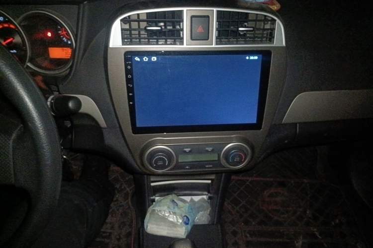 Used Nissan Sylphy 2012 Classic 1.6XE Manual Comfort Edition Audio And AC Panel