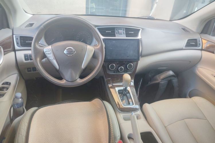 Used Nissan Sylphy 2012 1.6 XL CVT Luxury Edition Center Console