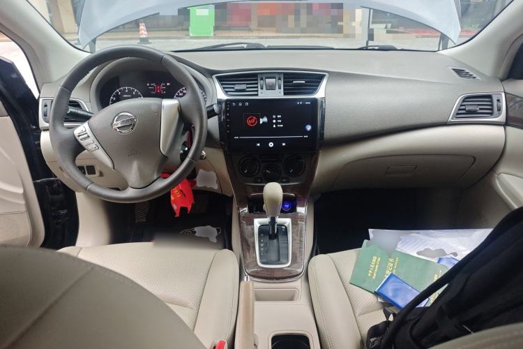 Used Nissan Sylphy 2012 1.6 XL CVT Luxury Edition Center Console
