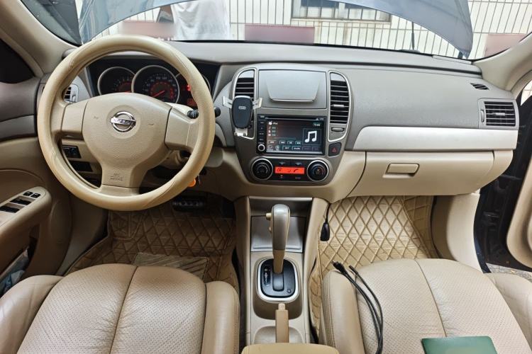 Used Nissan Sylphy 2012 Classic 1.6 XL Automatic Luxury Edition Center Console